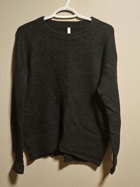 Women's Crewneck Sweater - Dark Charcoal